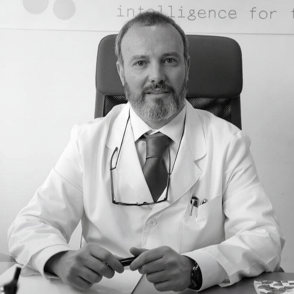 Dr. Sergio Navarro